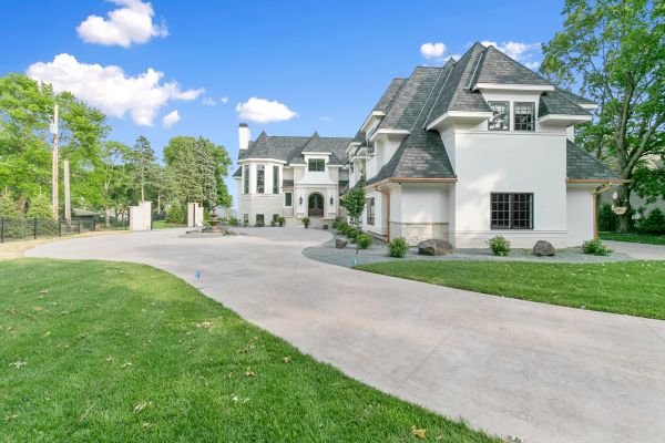 Cost of Concrete Driveway Installation in Baytown